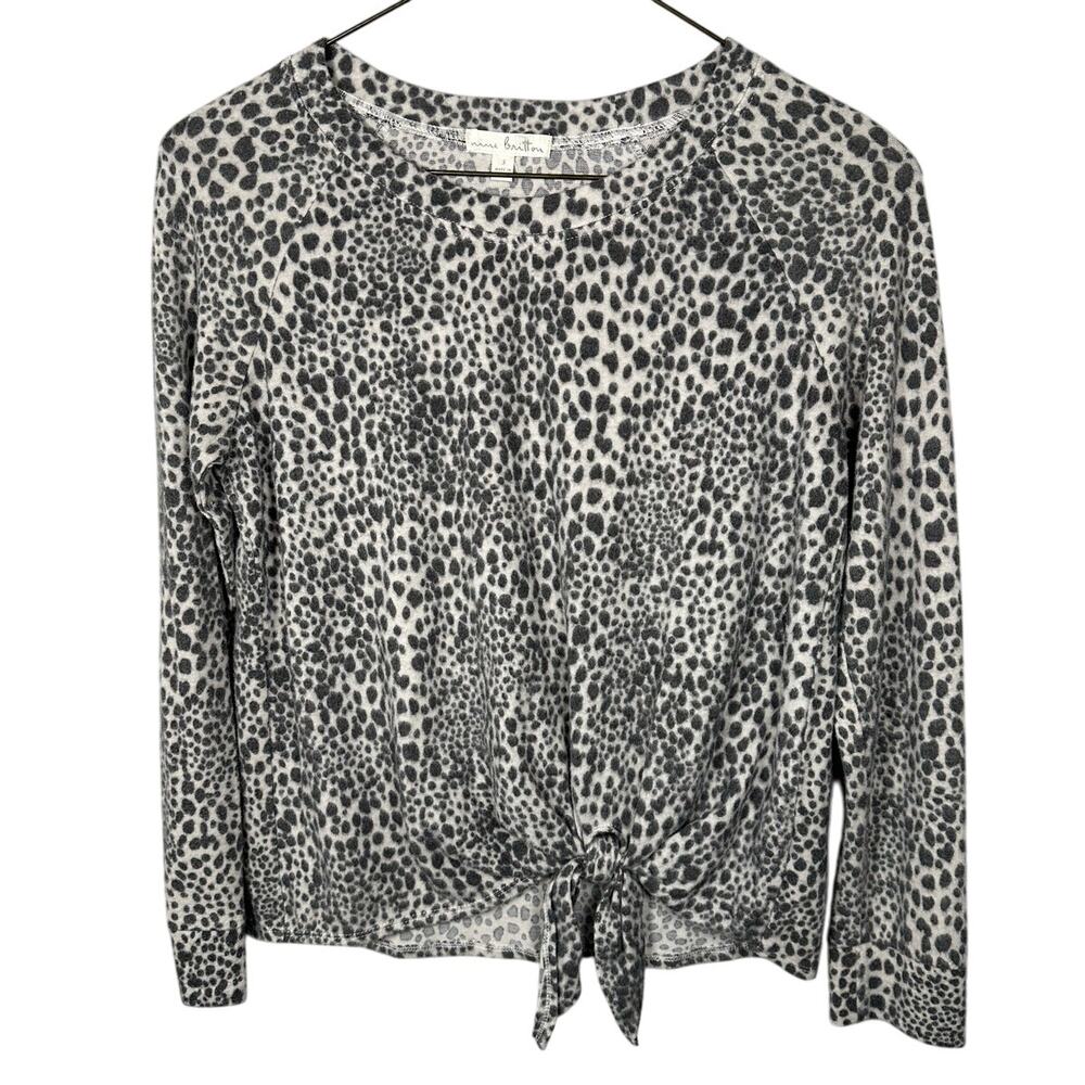 Nine Britton Gray & White Animal Print Fuzzy Front Tie Shirt Women's Small